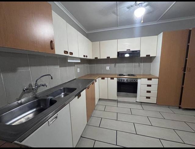 2 BEDROOM PROPERTY TO RENT IN ARBORETUM